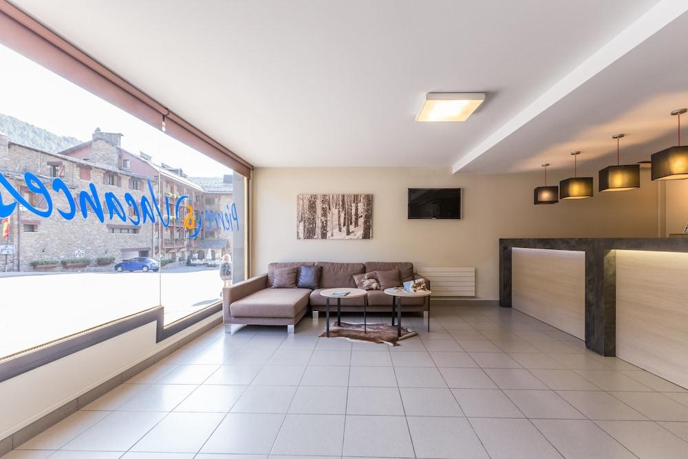 Pierre&Vacances Andorra El Tarter Exterior foto