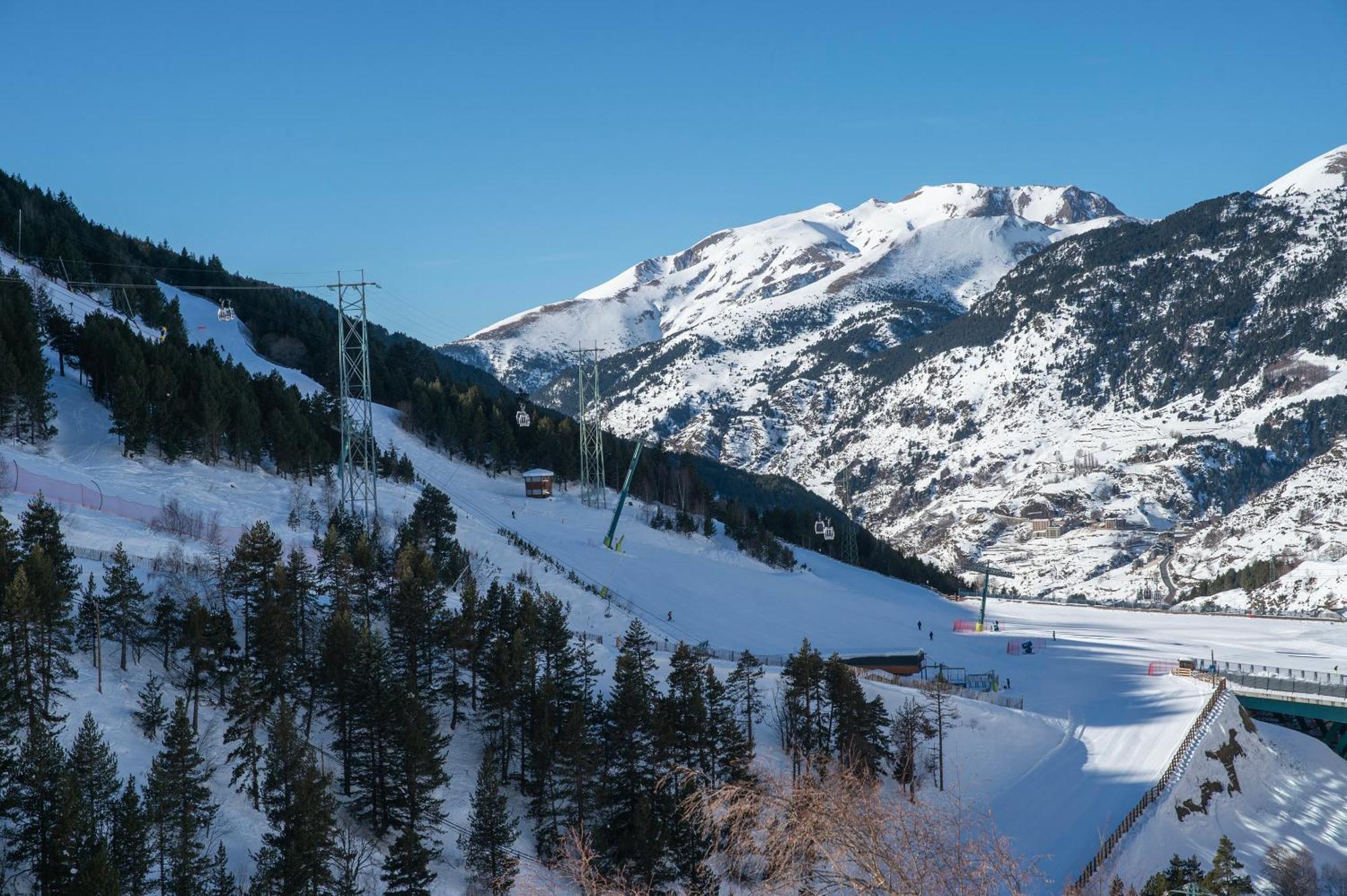 Pierre&Vacances Andorra El Tarter Exterior foto